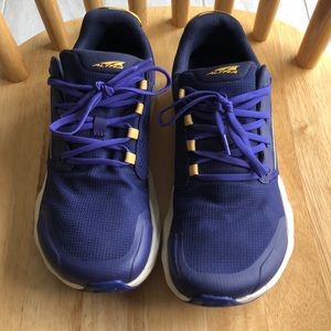 Altra Superior Trail Running Shoes in Dark Purple. Women’s size 9.5